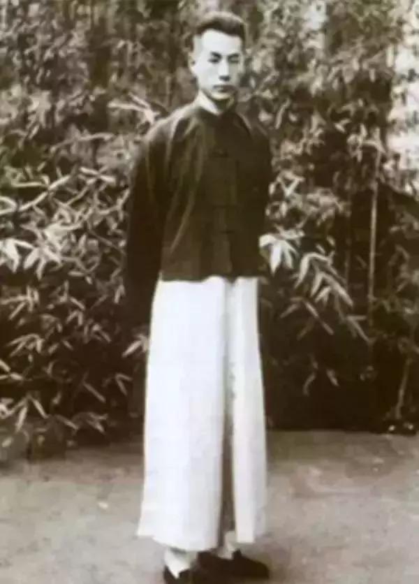 潘素：沦落风尘却蕙质兰心，慧心百年，素韵流芳，徜徉青山绿水