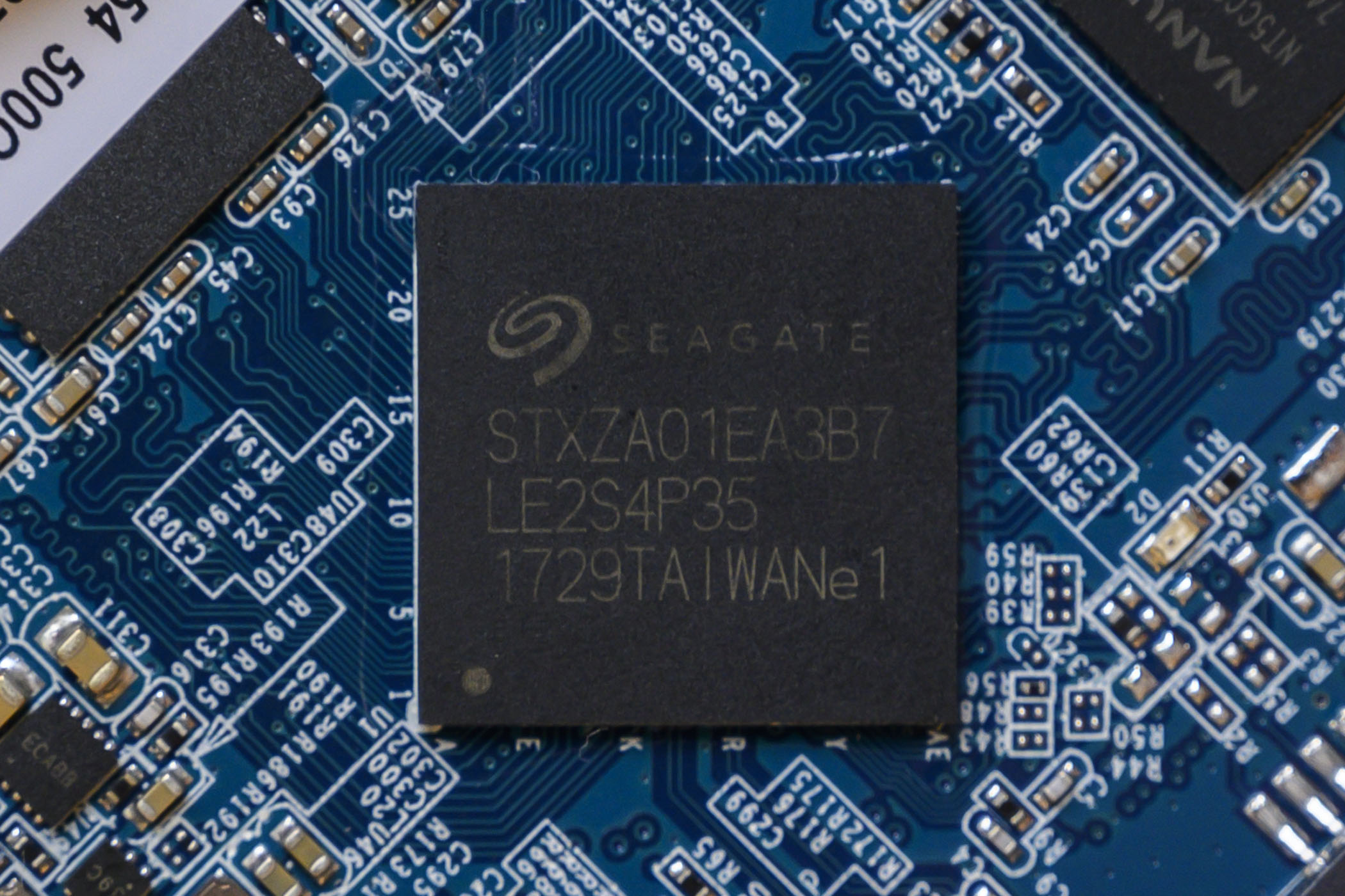 希捷酷鱼q5ssd什么颗粒,希捷酷鱼是薄盘吗