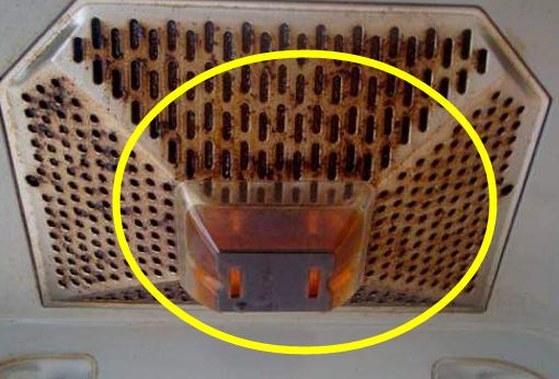 厨房吸油烟机有油污,油烟机使用了厨房还是到处有油污