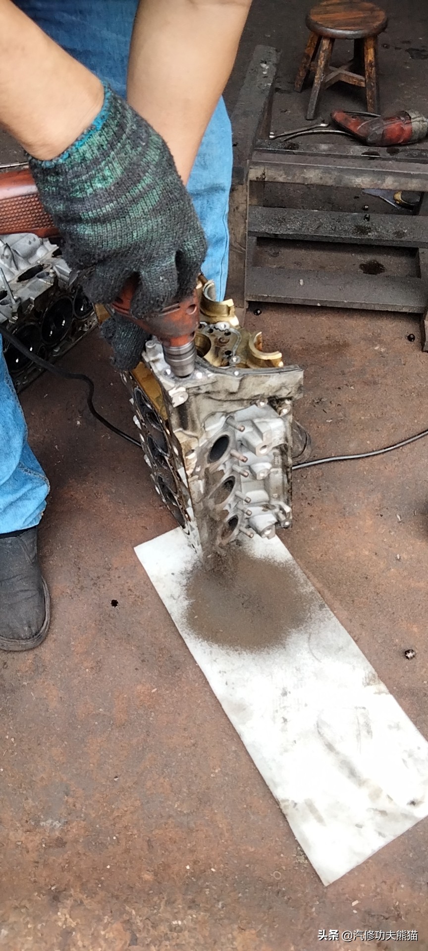 奥迪a8l烧机油严重有什么征兆,奥迪a8l烧机油现象普遍吗