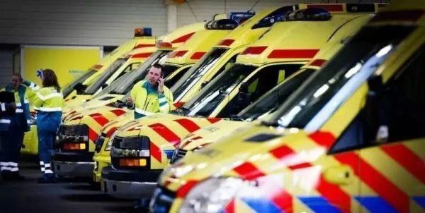 解封当天零点，荷兰*灯区红**已是生意火爆……