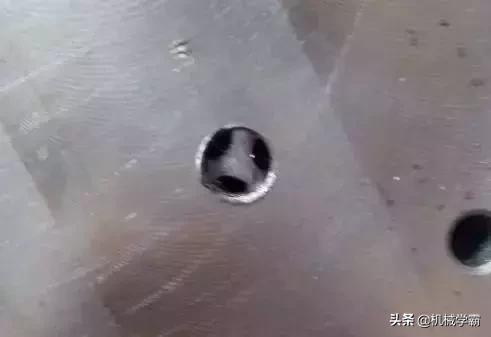 丝攻钻头断在孔里面怎么办,丝锥钻头断在孔里