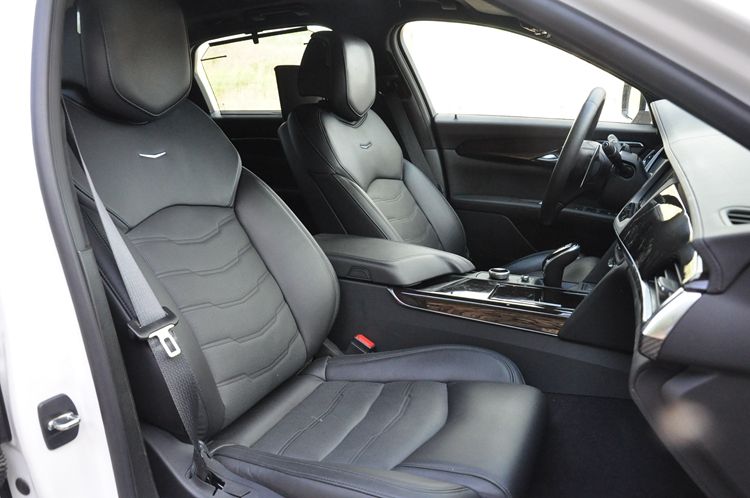 试驾凯迪拉克ct6入门车型,胖哥试驾凯迪拉克ct628t精英