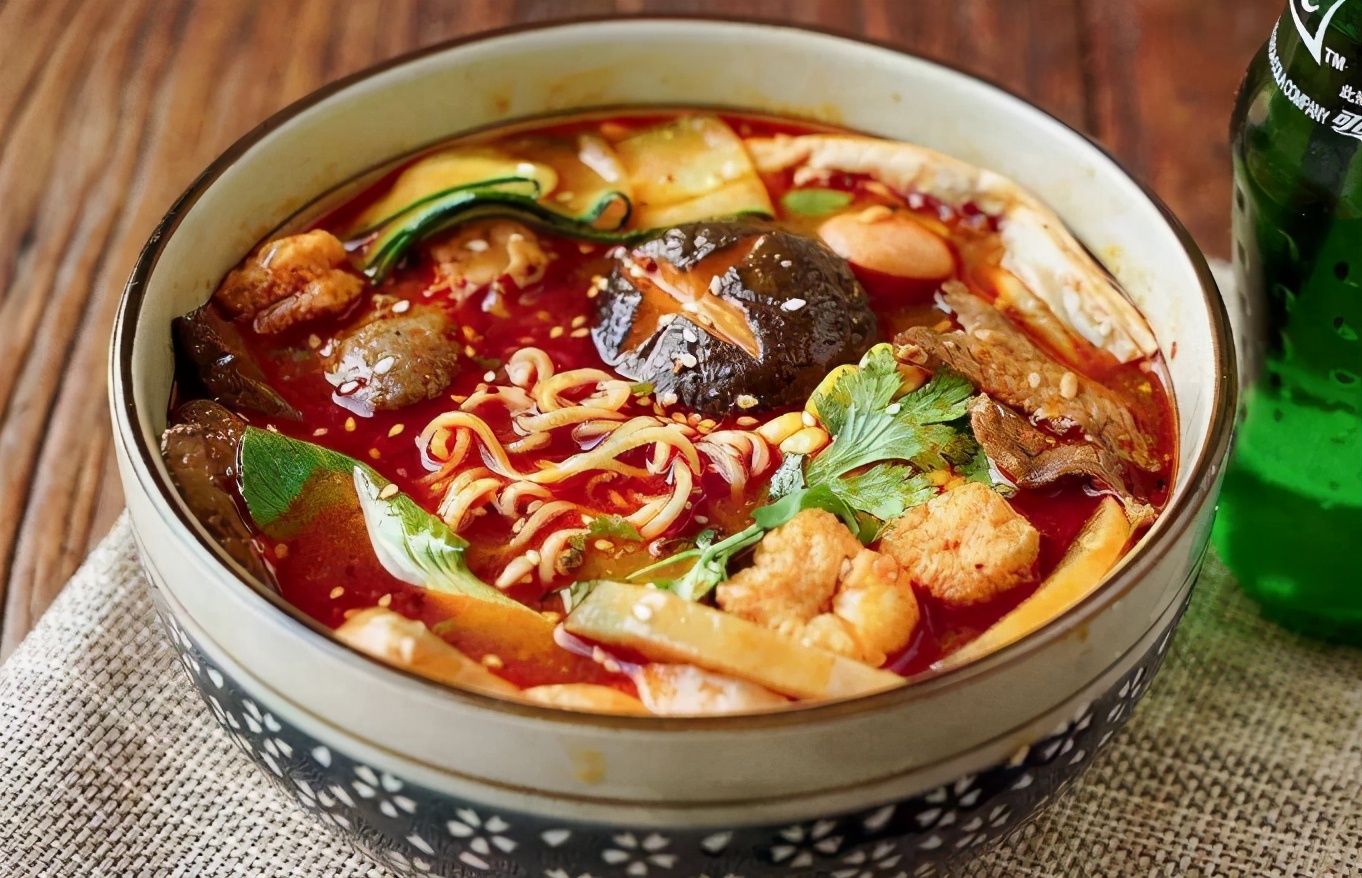 麻辣烫如何选菜,吃麻辣烫该怎么点不压秤