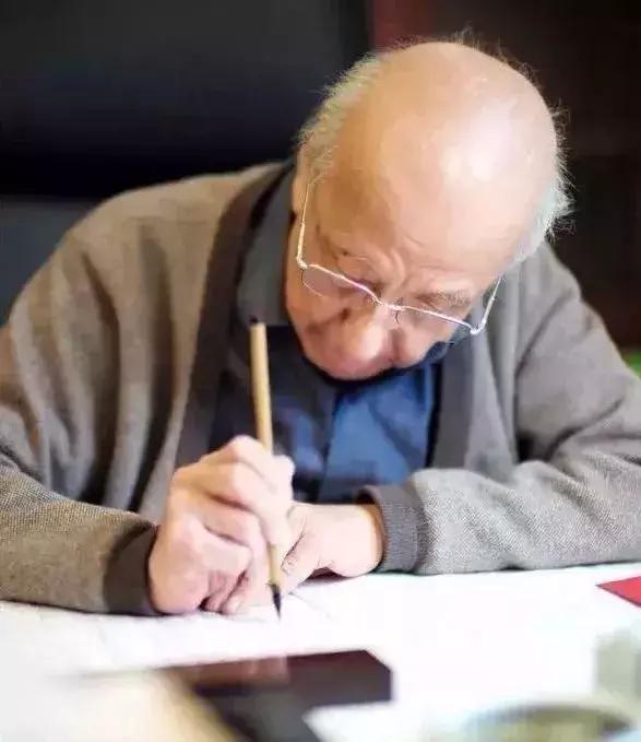 98岁艺术大师逝世,高式熊逝世