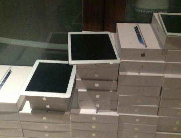 库克一句“iPhone11全系8折”，华强北抖了三抖，商家们亏惨了