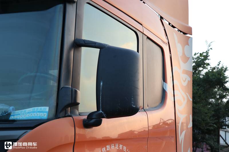 鍔犺鐗涙爮鏉犵殑闄嗗贰,鍔犺浜嗗熬缈肩殑鏂牚灏间簹v8鍗¤溅