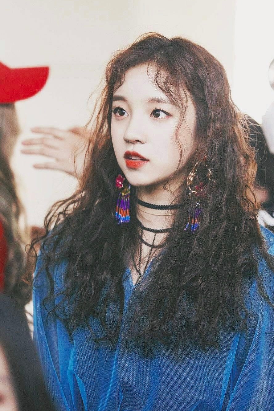 “空气刘海”不受宠了！今年流行这3款“刘海”，热巴郑爽都上头