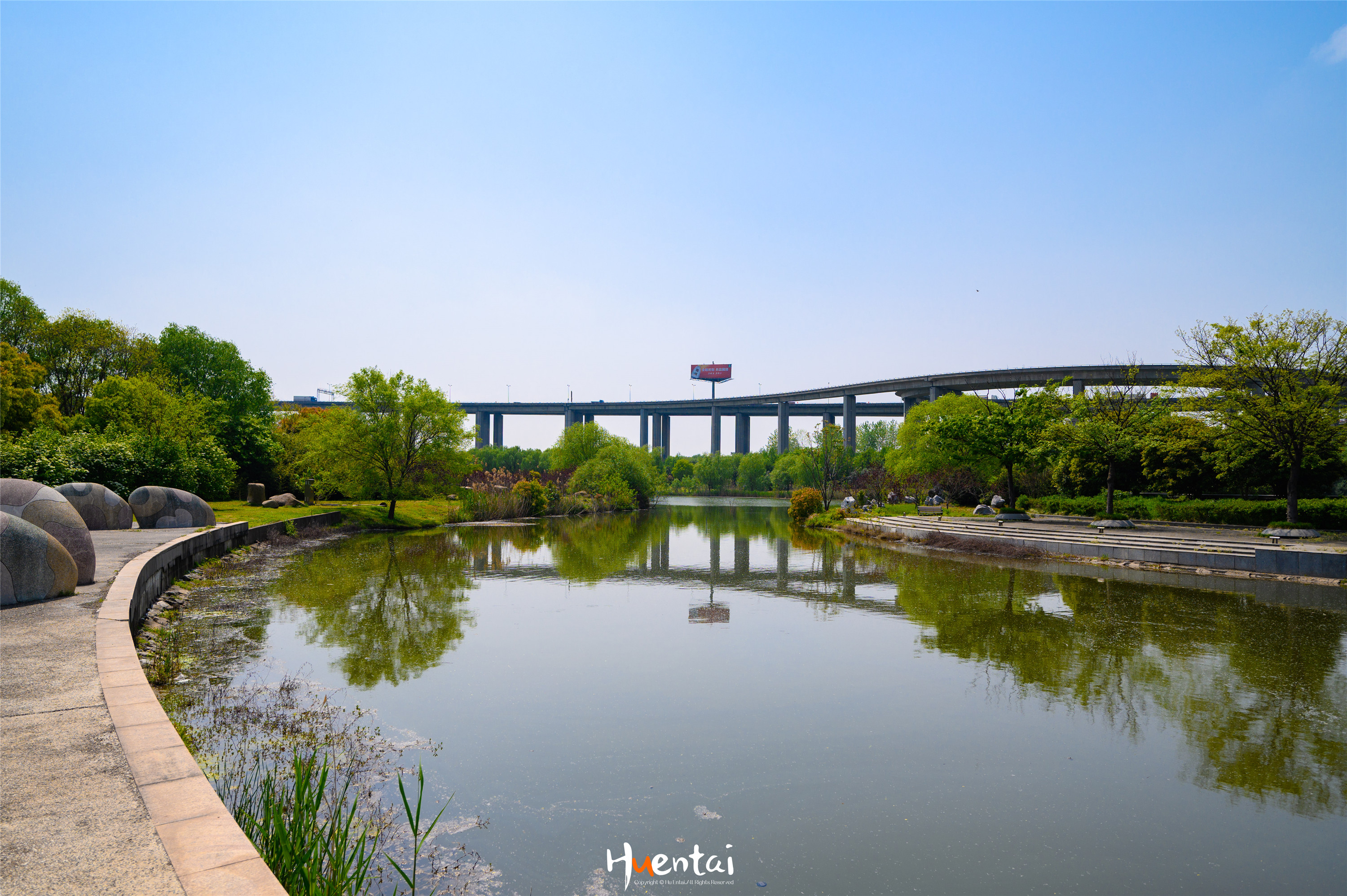 在长江天堑下的茅以升公园，航拍润扬大桥，看扬州镇江两市