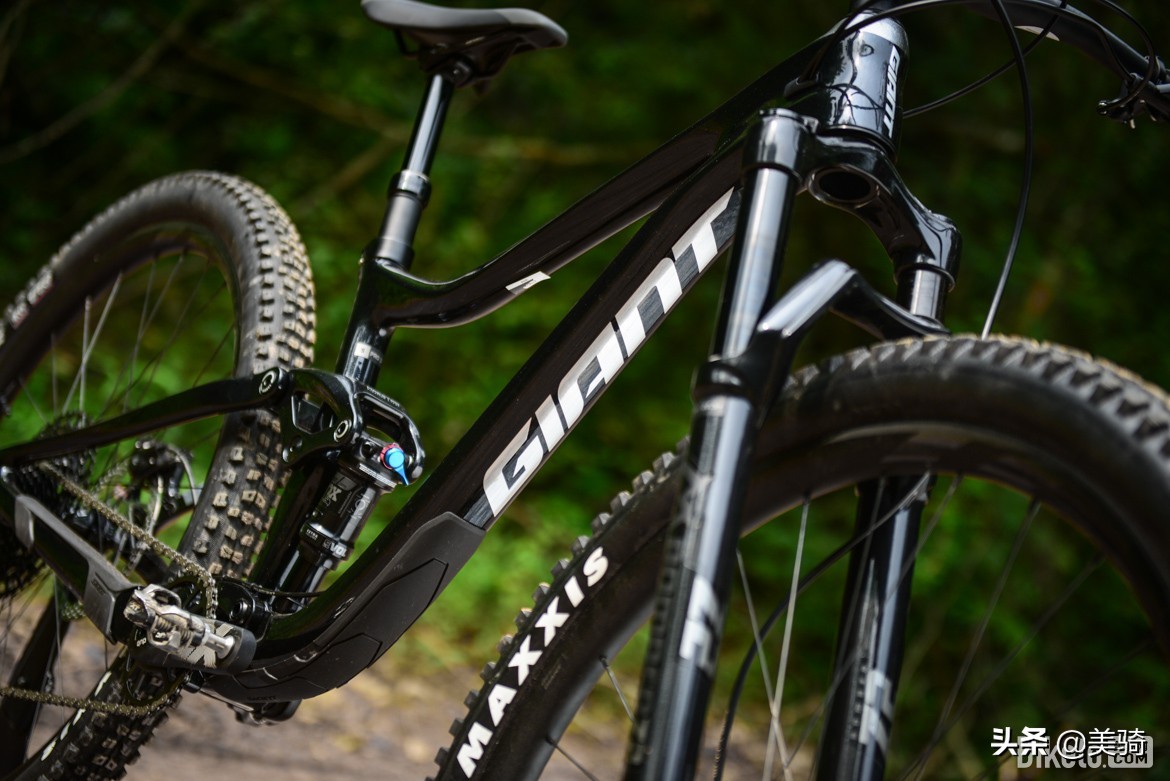 捷安特入门山地车测评,捷安特山地车公路车测评