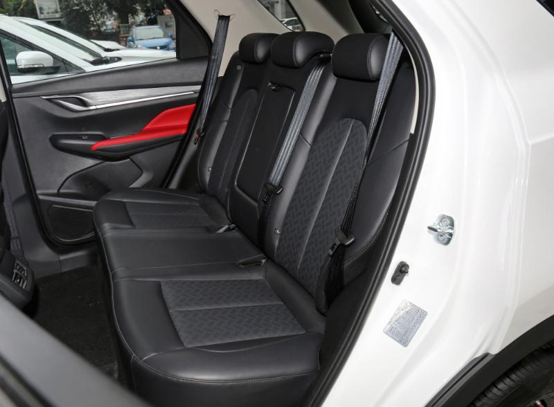 10万元可落地颜值高的国产车推荐,10到15w的国产车应该买哪种