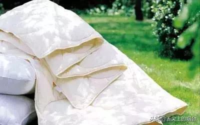 口水臭流到棉被上要怎么去除异味,棉被有异味放在暖气上能否去除