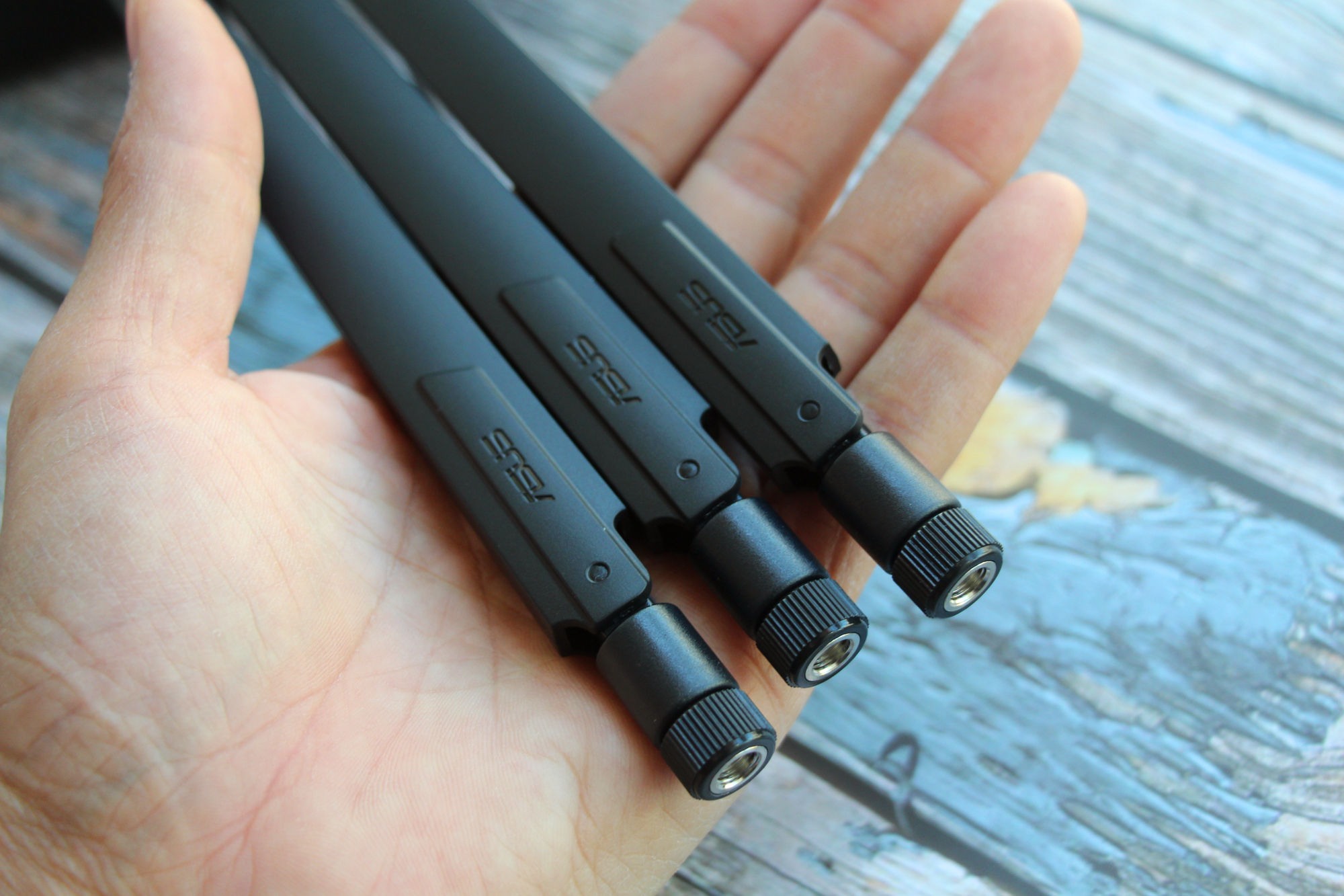 华硕rt-ac86uaimesh设置,华硕ac86u穿墙效果测试