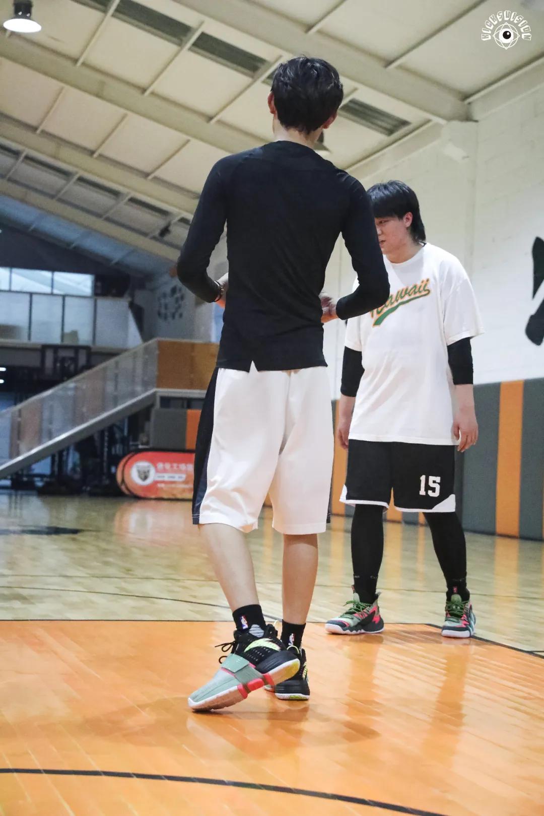 无论是打球还是穿鞋，你都「要疯」一点|KVSN众测