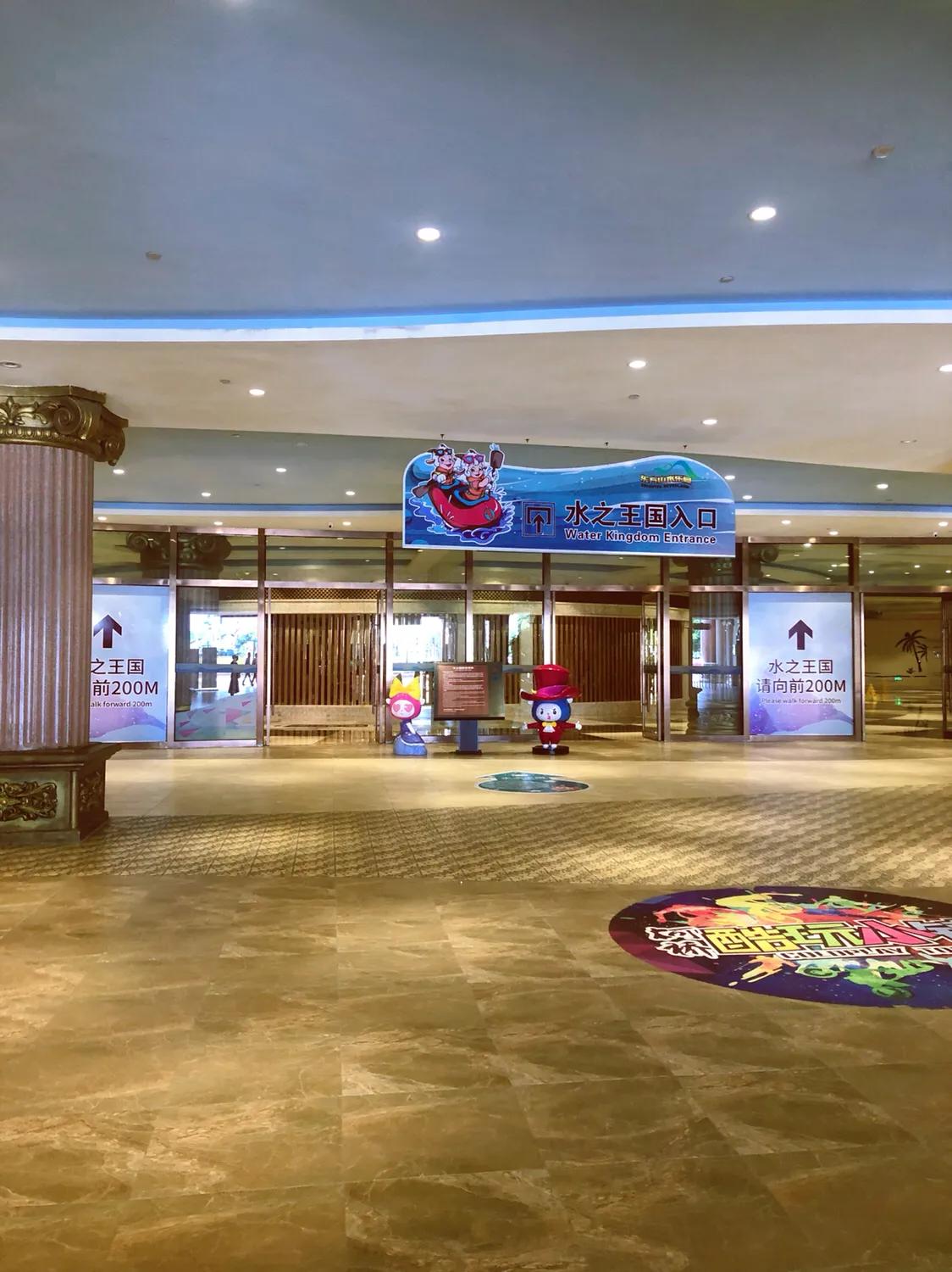 听戏享受这悠闲时光,听戏喝酒自在逍遥