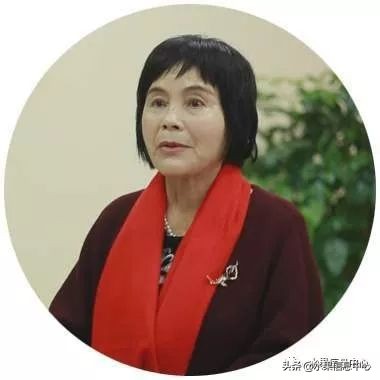 水果市场打拼的女人,卖水果的女人们