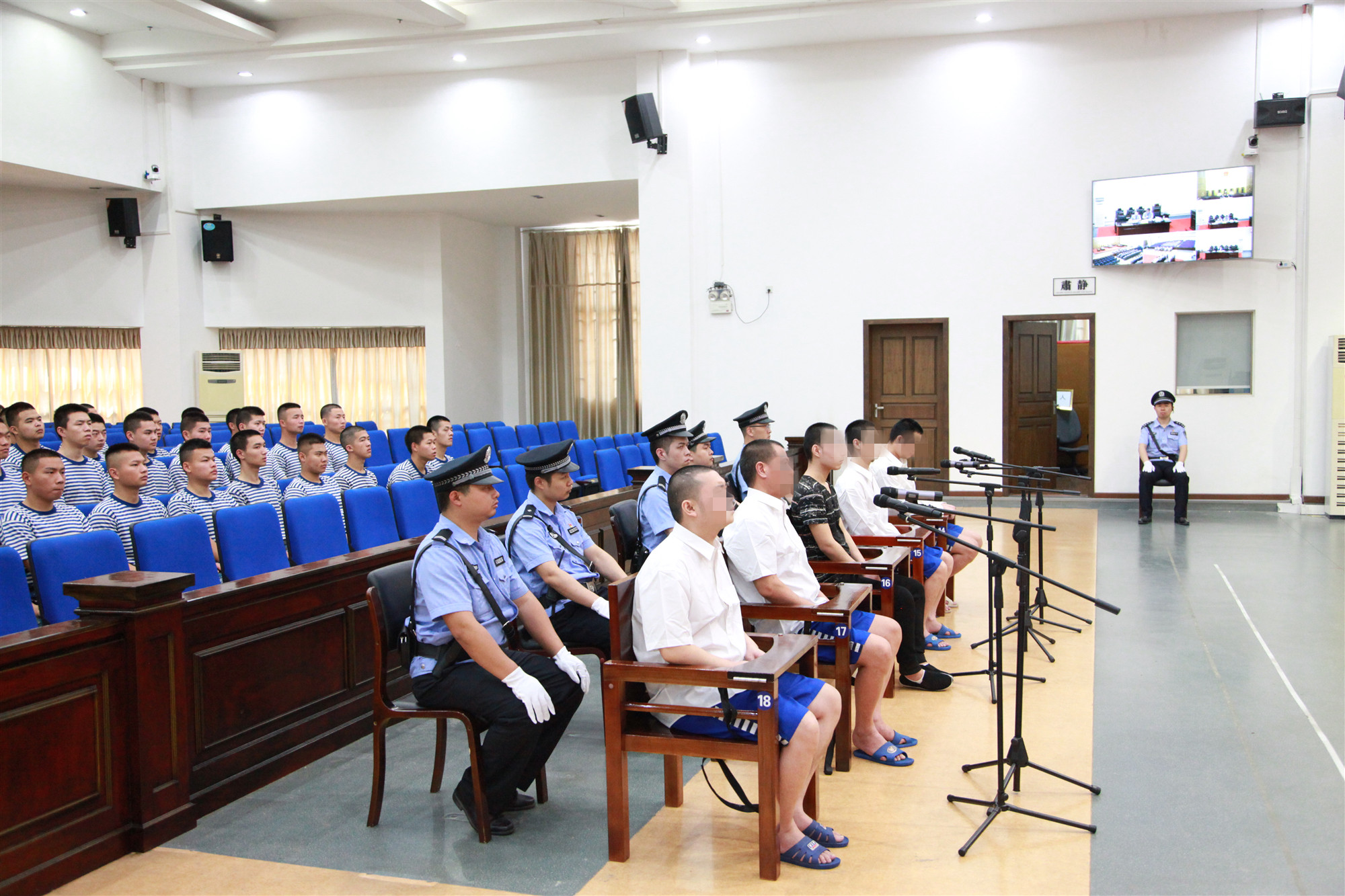 求高薪入歧途*场赌**帮忙，就业季劝青年多加思量