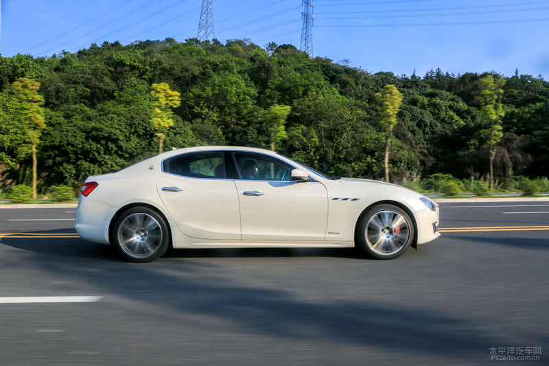 玛莎拉蒂ghibli和s350,玛莎拉蒂ghibli测试评价