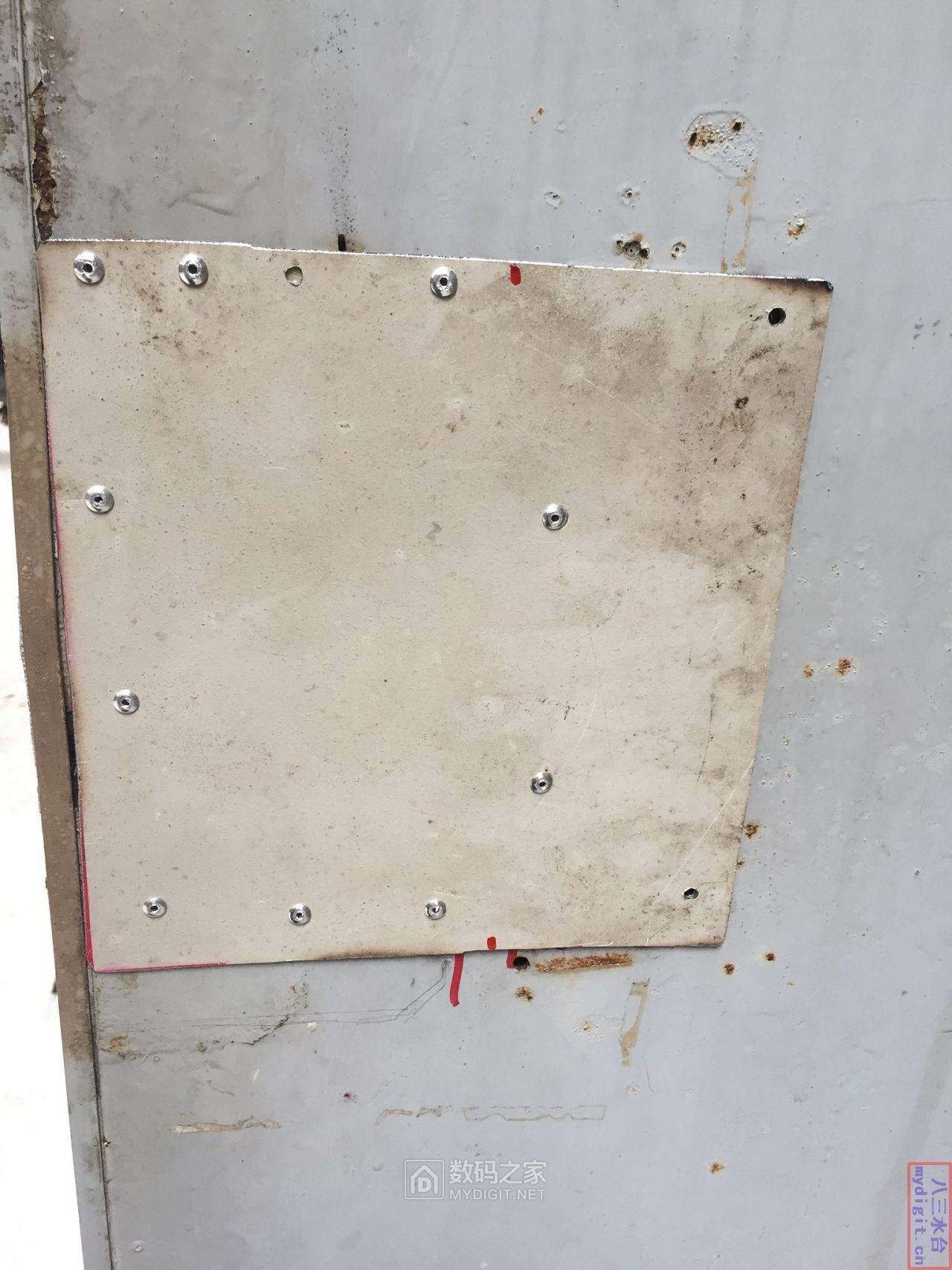 老式防盗门如何安装指纹锁,老防盗门指纹锁安装教程