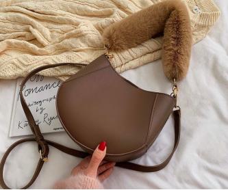 淘宝女包哪个最好看又实惠,淘宝上哪个店的女包是正品