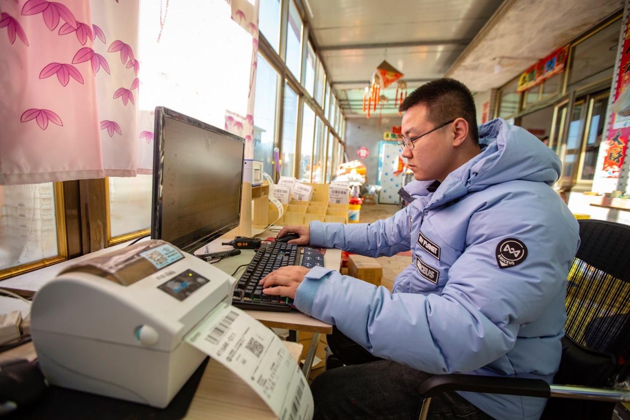 最快5小时,拼多多新农人打造丹东草莓“原产地直发”极速供应链