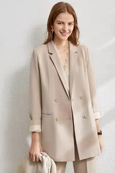 40岁的妈妈适合穿什么鞋子品牌,妈妈适合穿的布鞋子推荐