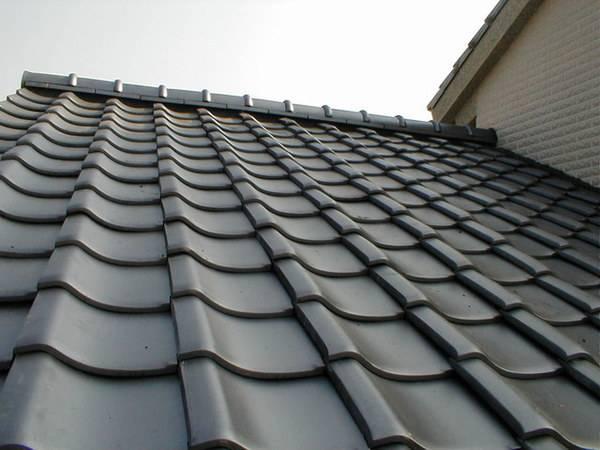 沥青瓦安装之单层瓦的铺设,沥青瓦的边角铺设方法