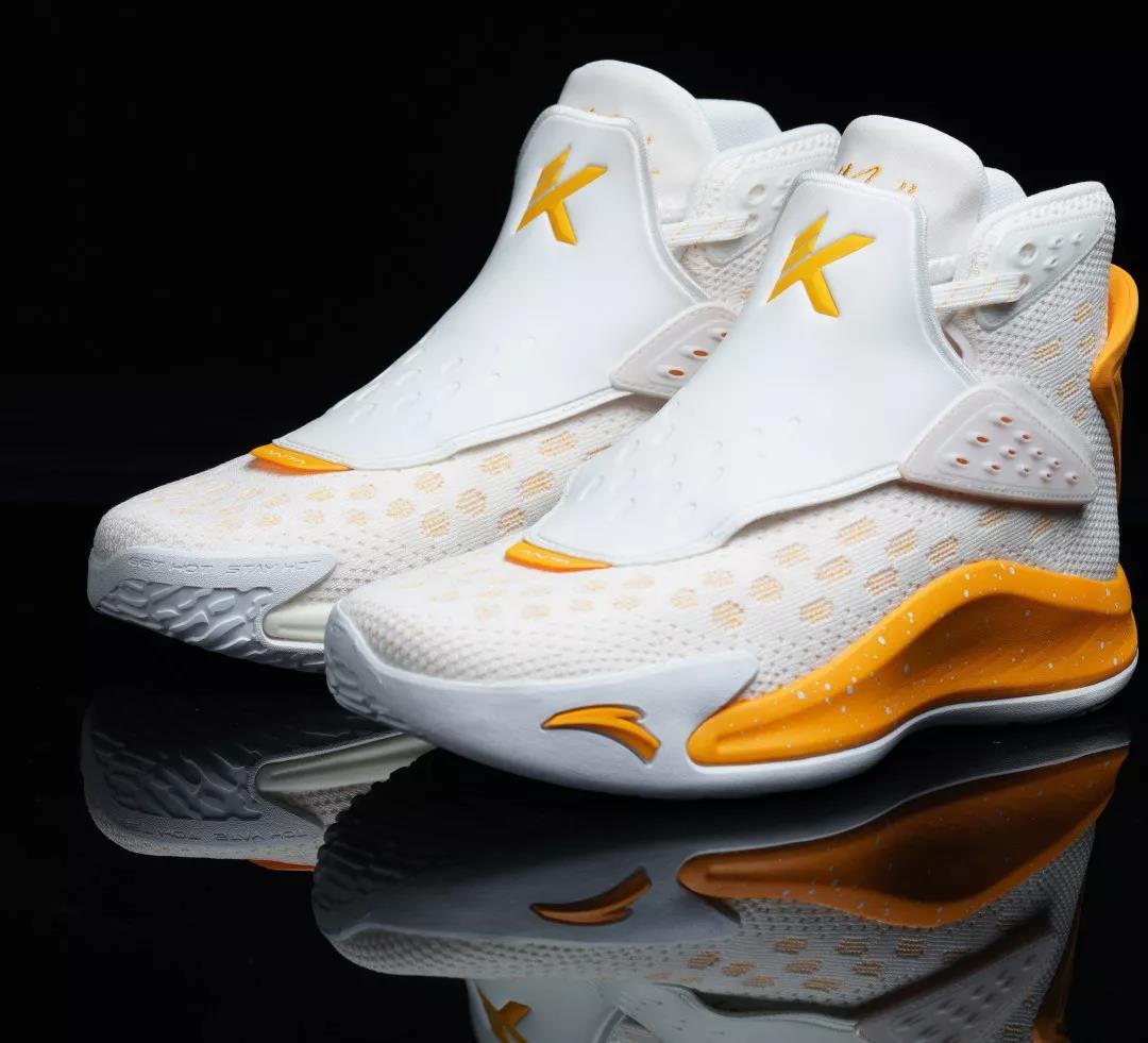 匹克新碳板跑鞋,态极匹克100元