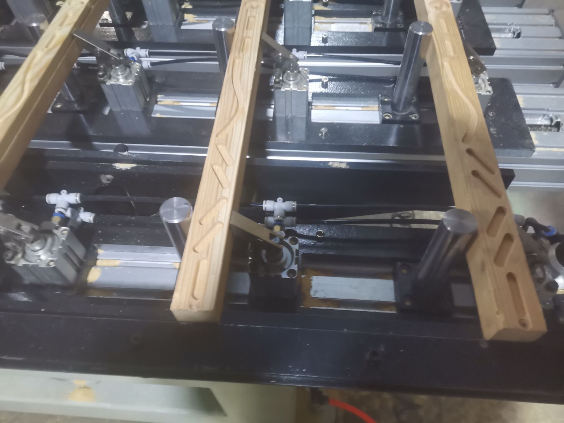 木工机械开榫机价格及图片,数控榫槽机的功能特点是什么