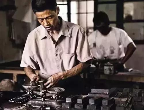 原来毛笔是这样做出来的,原来红木是这样做出来的