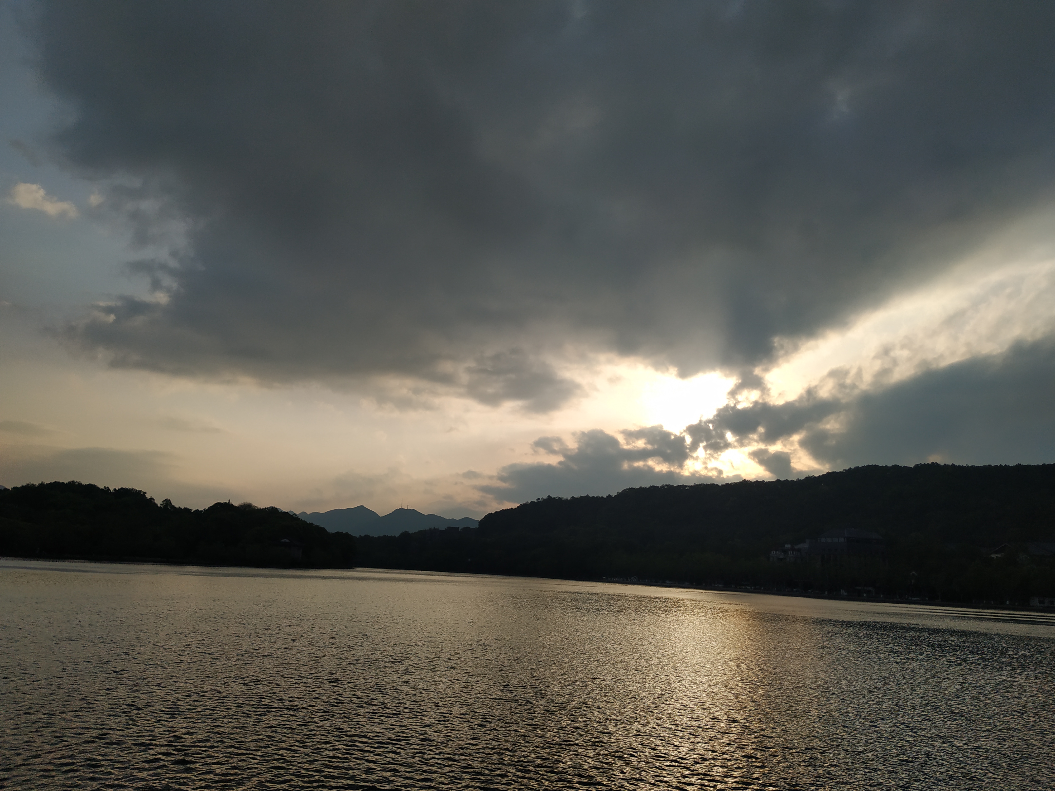 一个旅居者眼中的杭州：似水流年捕捉那四时光阴，美是记得