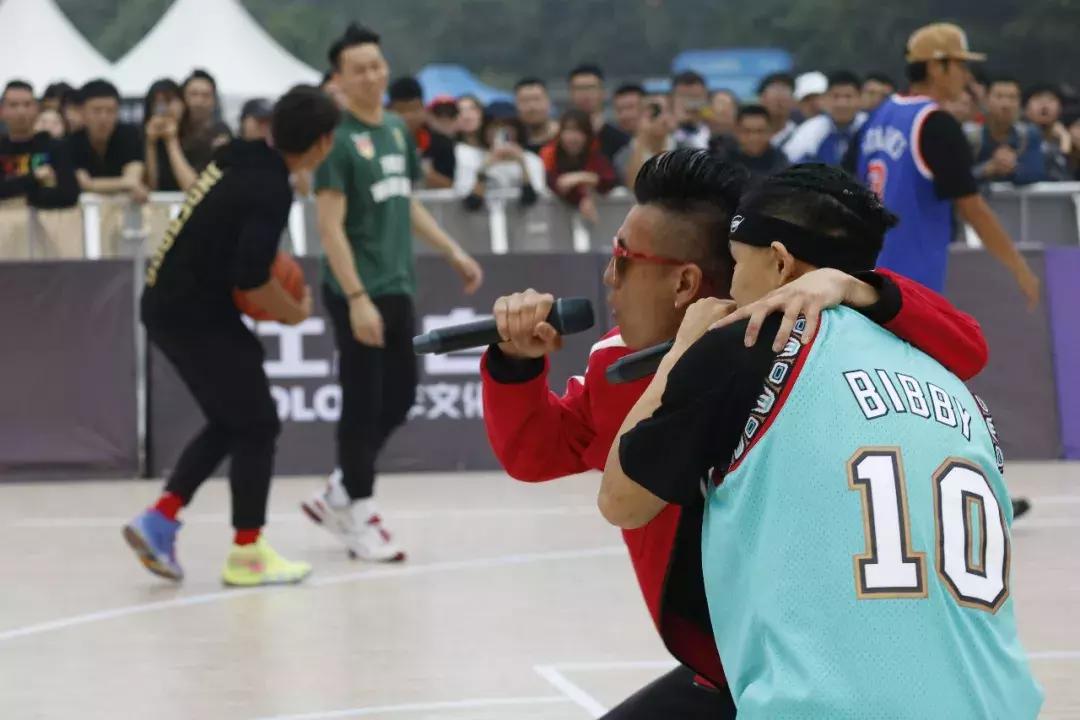 力卡专业无线演出系统全程护航2019江小白YOLO青年文化节