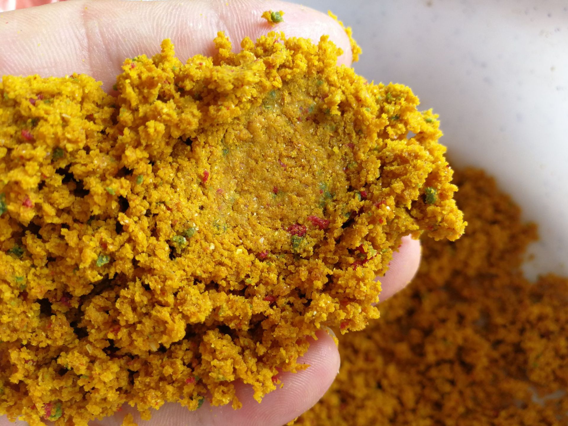 钓鱼界被神化的小黄面，在野钓中并不实用，钓友使用需谨慎