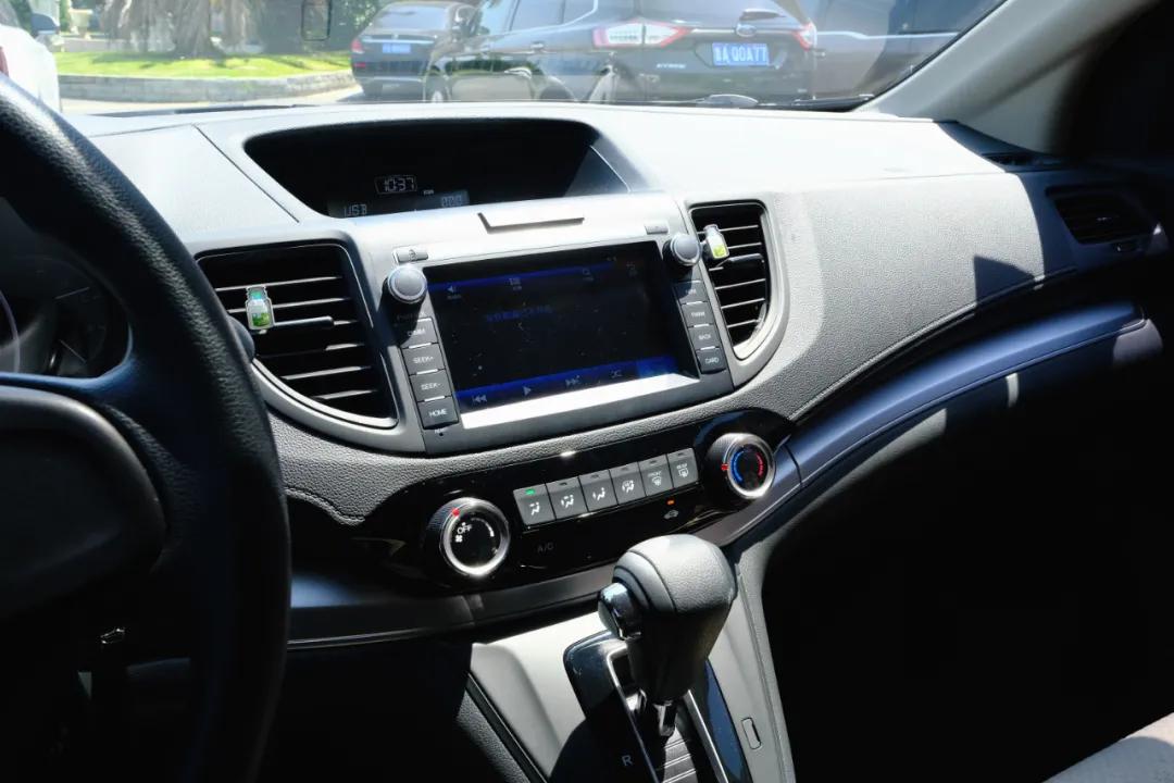 看完本田crv这五大优点,荣放rav4和本田crv哪个保值