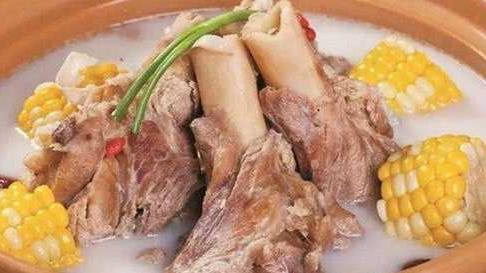 骨头汤怎样煮才能汤浓奶白,骨头汤奶白浓稠