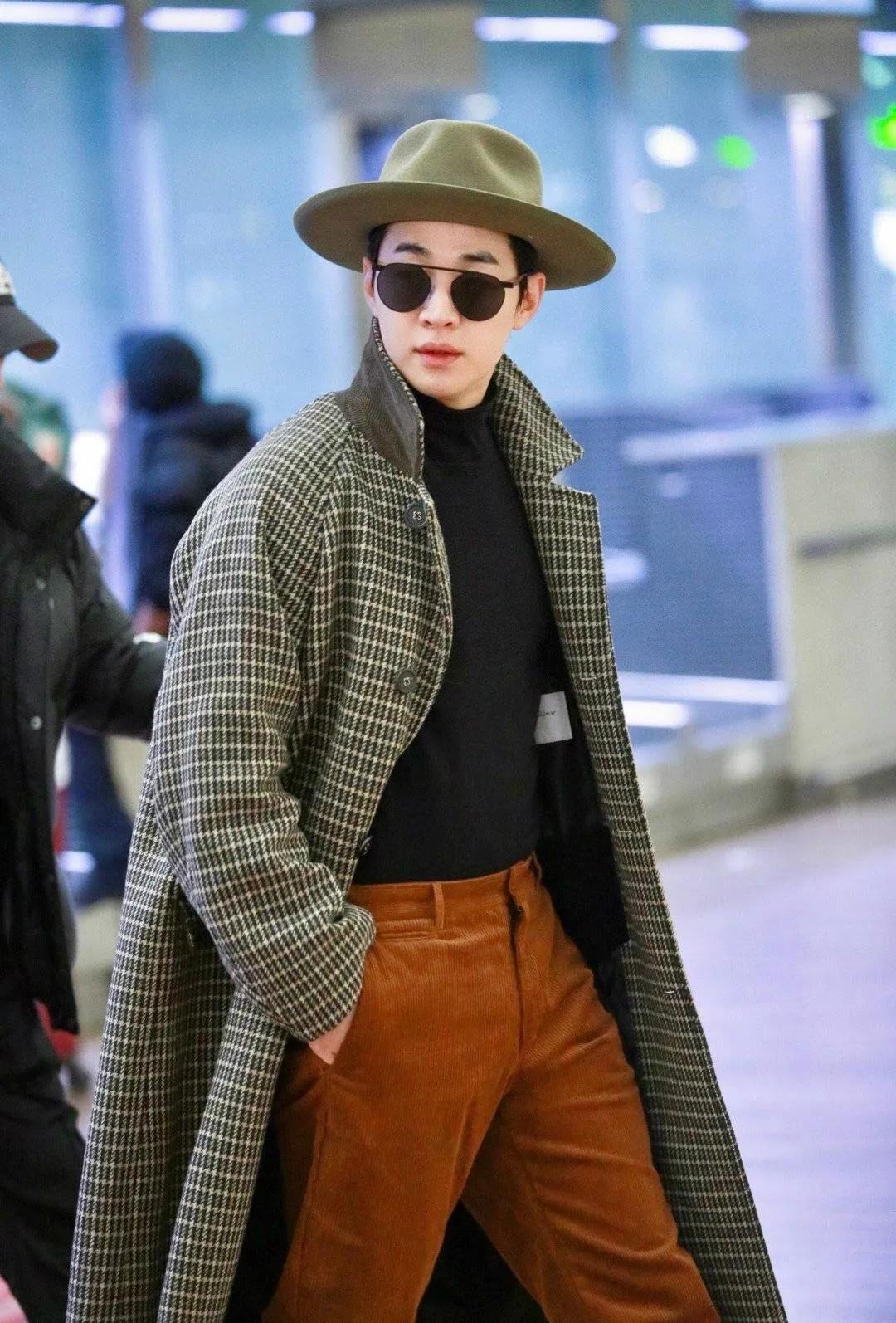 80年代复古港风男星,夏季穿搭最好看的男明星