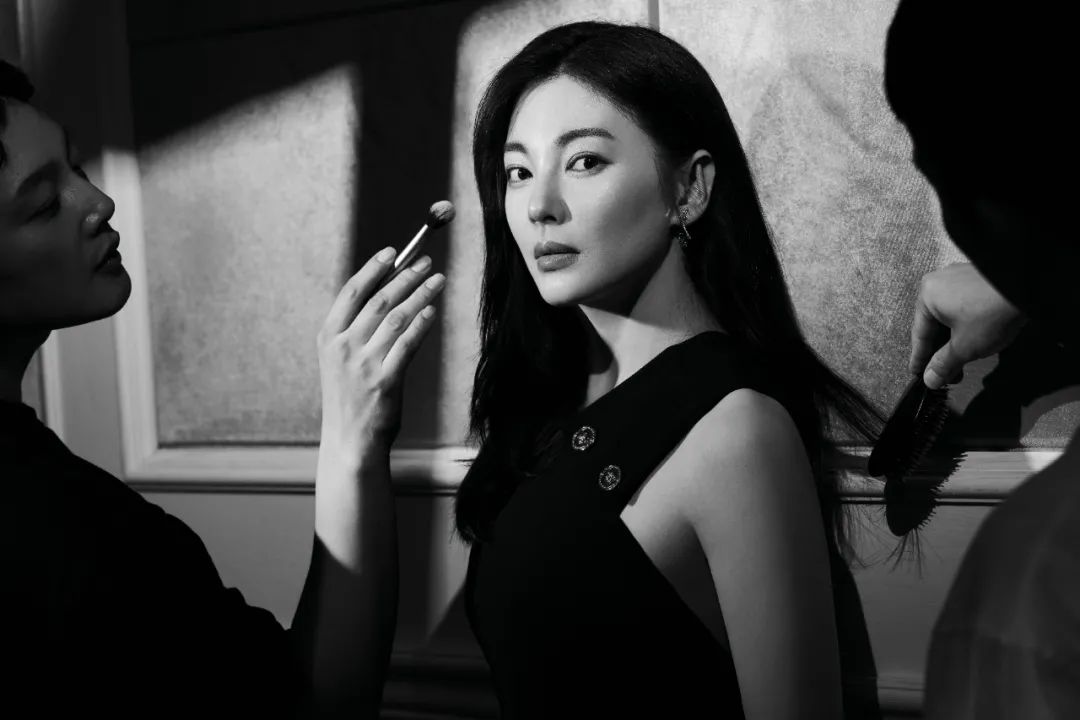 张雨绮：过河入林