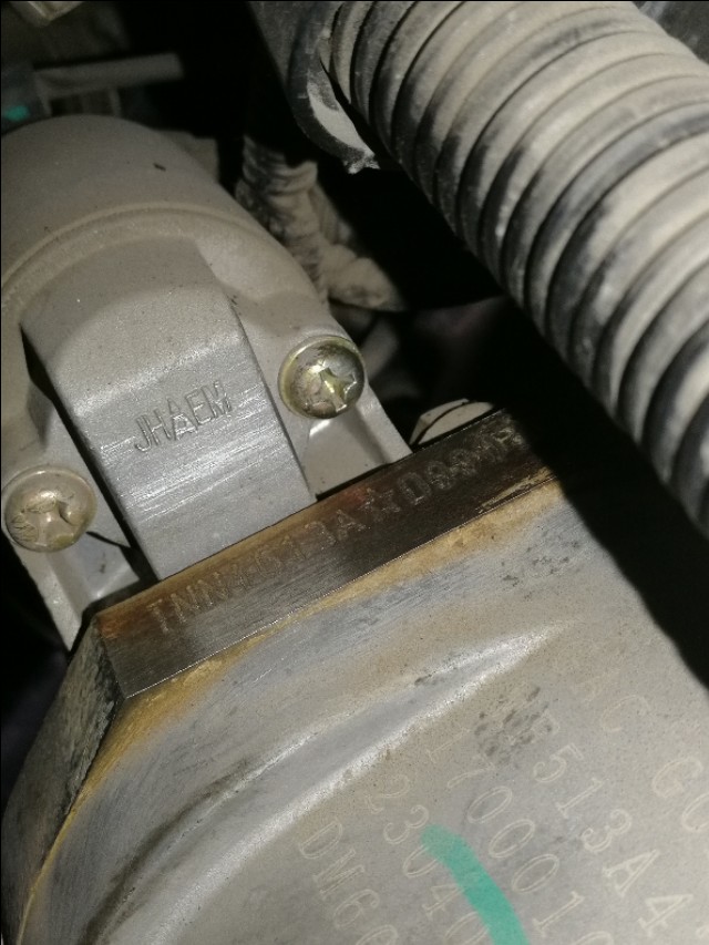 2.3tbj40发动机号在什么位置,车辆发动机号位置