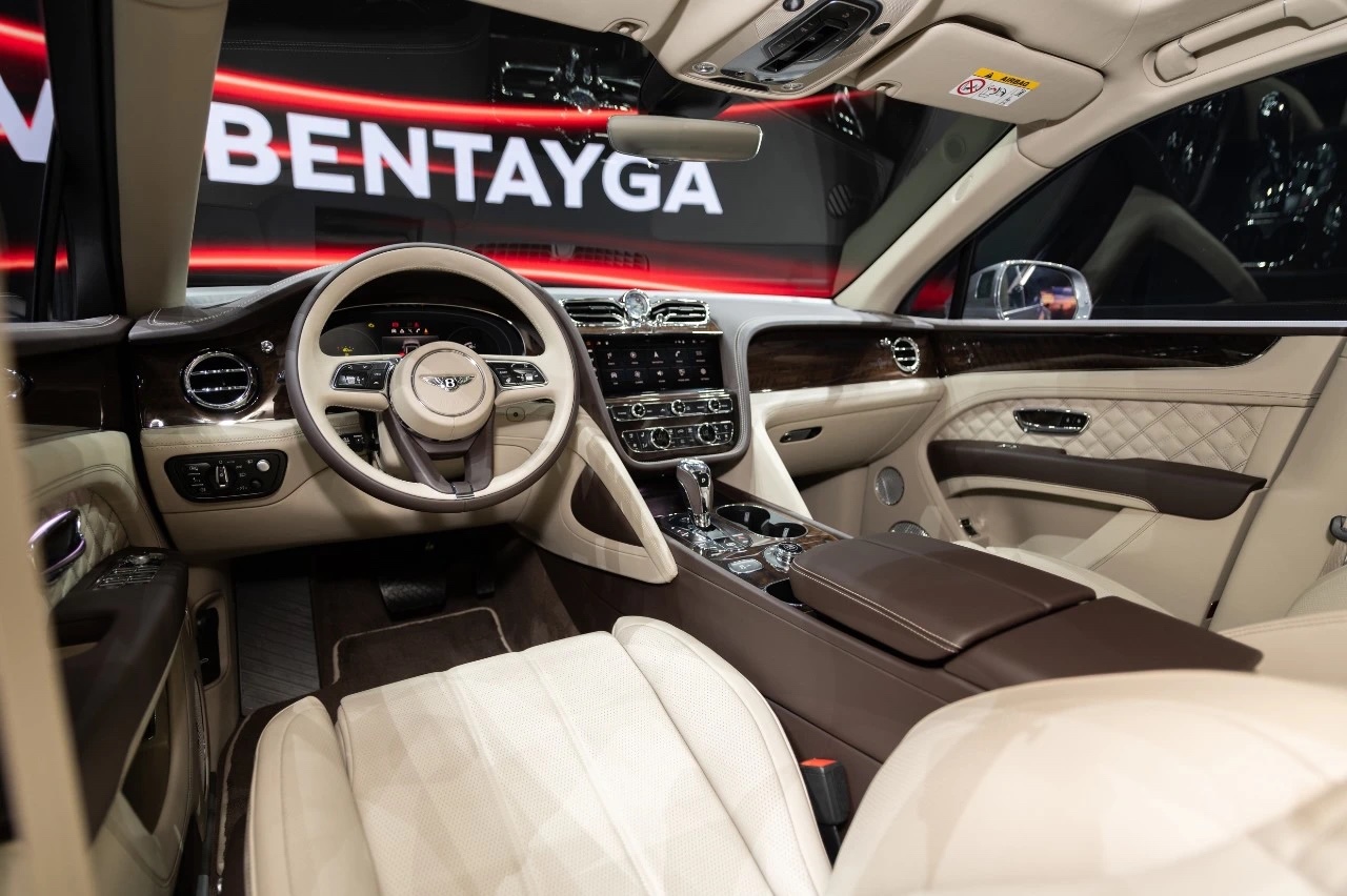 新款奔驰g63和g500到底有多少区别,奔驰大g63和g500有什么区别