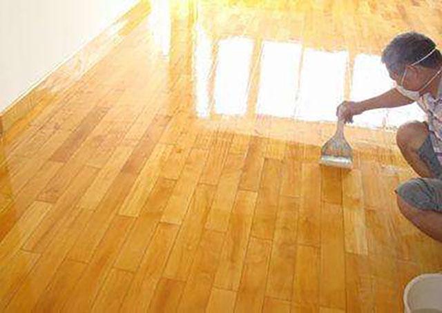 梅雨天清洁地板的技巧,梅雨季节地板潮湿怎么解决