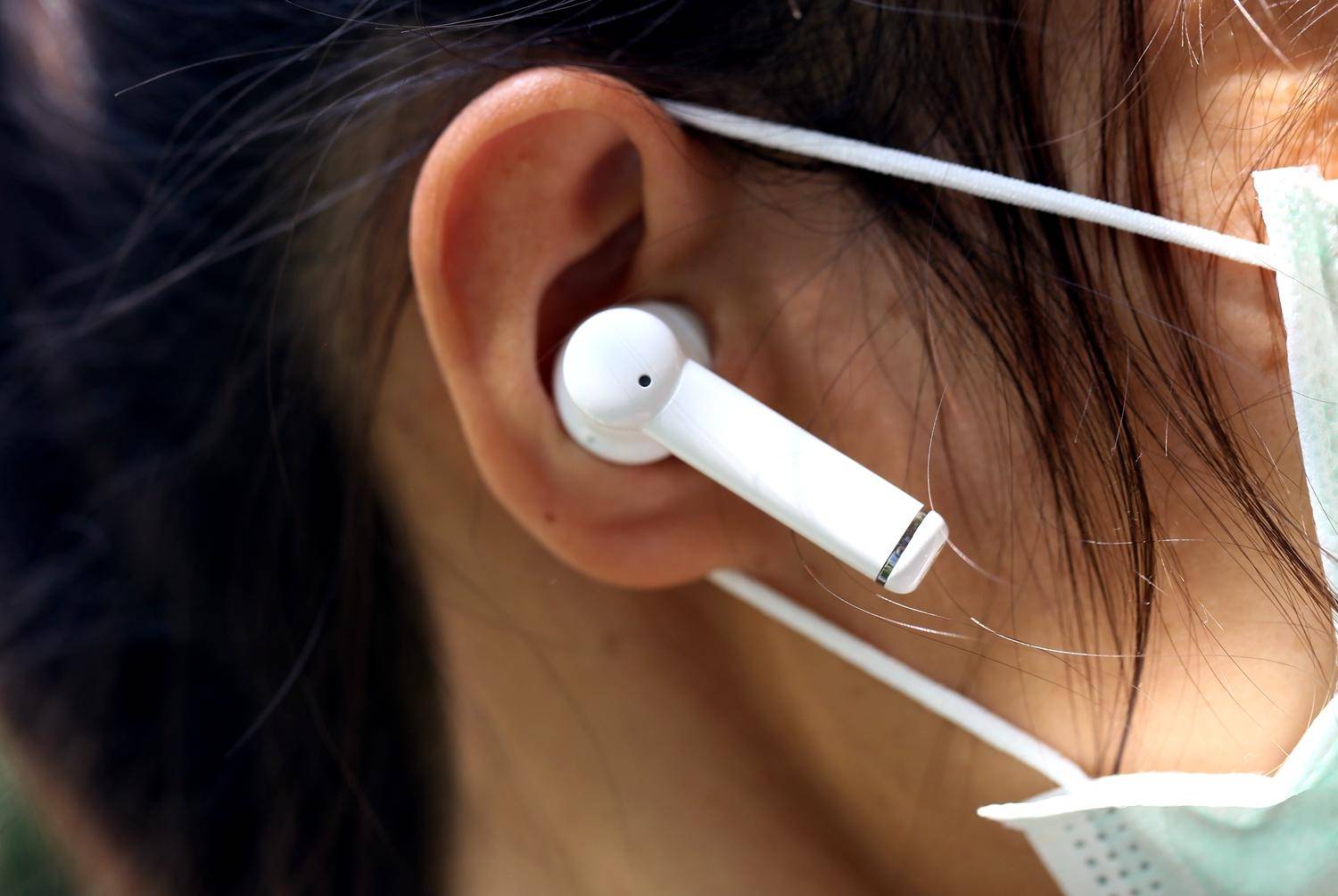 耳机是个绕不开的设备,蓝牙耳机到底有什么好?