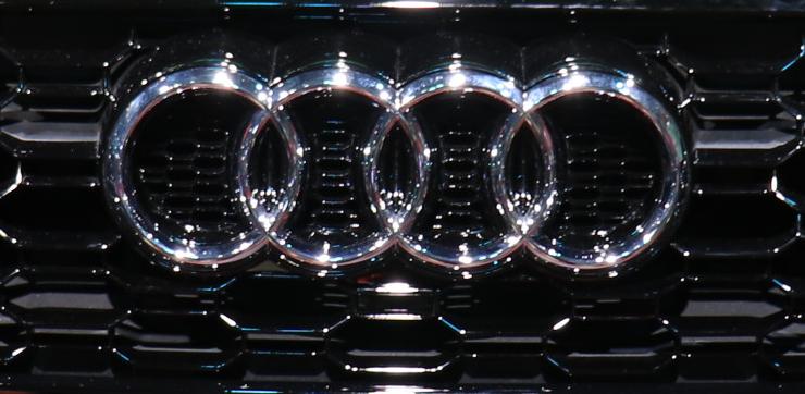 与奔驰宝马奥迪齐名的车,奥迪为什么比宝马奔驰低一个档次