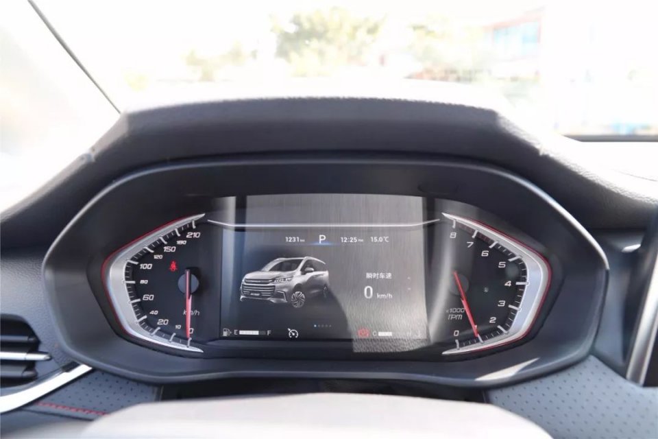 带着全家人一起房车自驾游,大通g50手动挡低配试驾视频