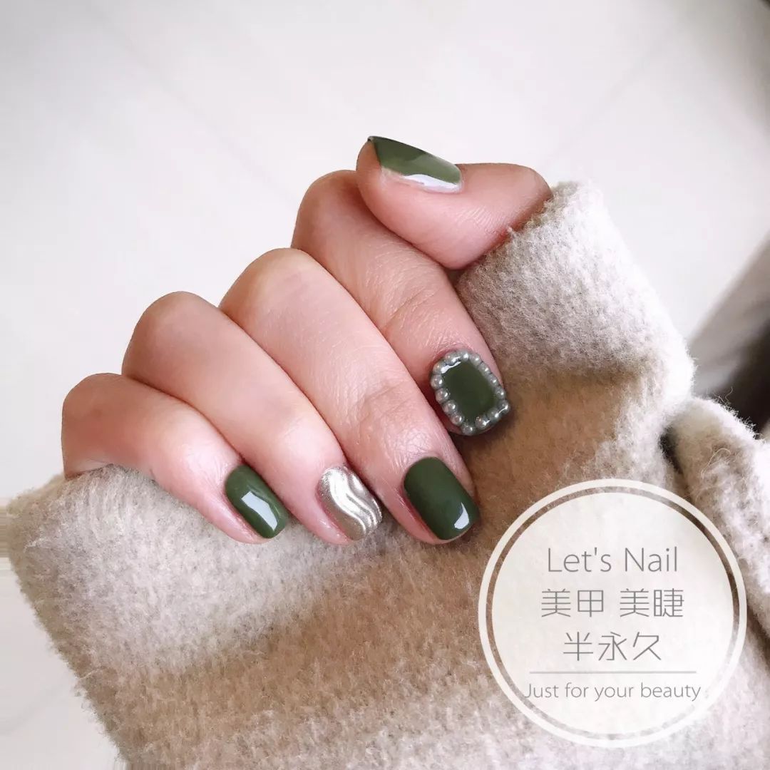 美甲什么颜色显得花哨好看,40款干净不花哨的美甲谁做都好看