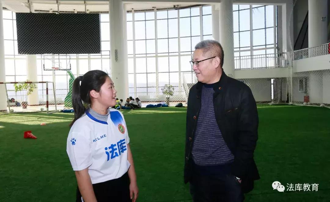 东湖二中足球,二年级足球队冬训