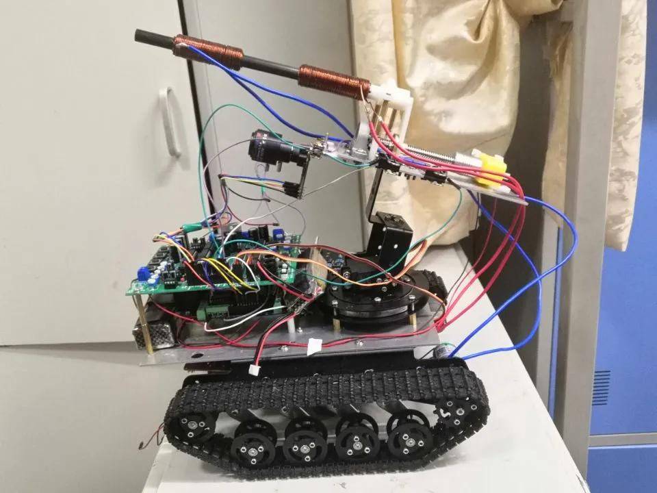 17门100分!65项荣誉奖励!北航这对双胞胎兄弟,太强了