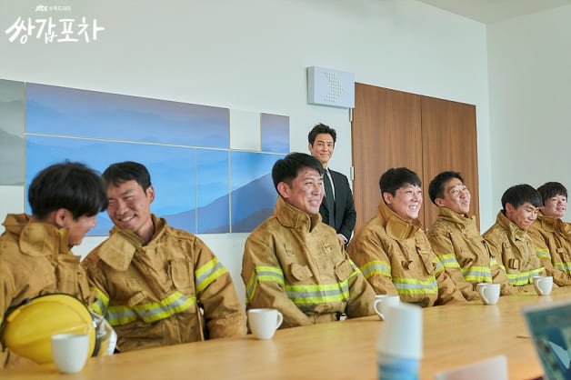 韩国防弹少年团韩剧,韩国防弹粉丝