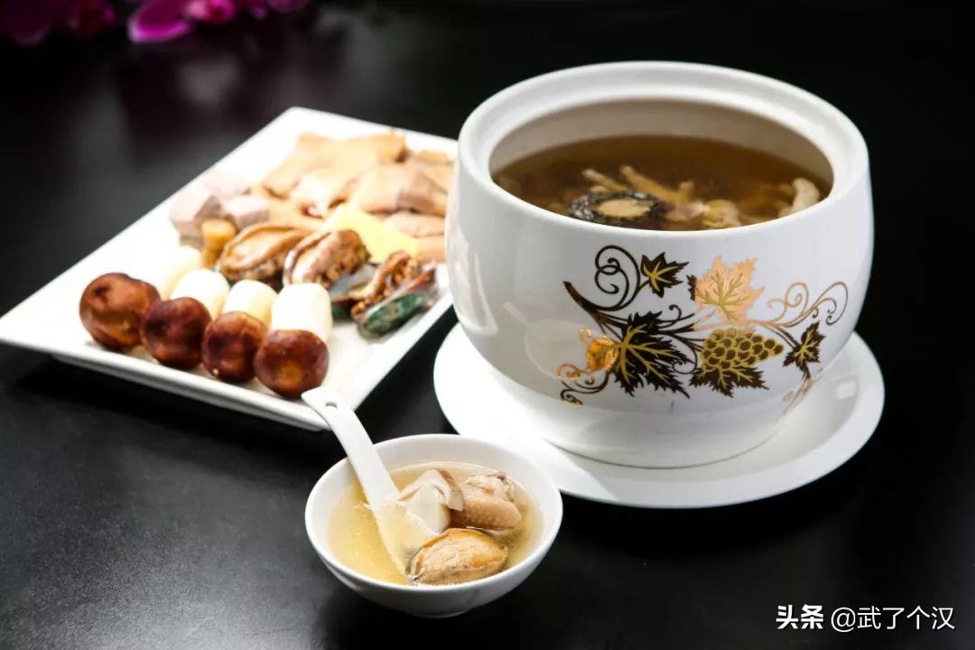 听说我的同事一天吃遍全世界，他是怎么办到的？