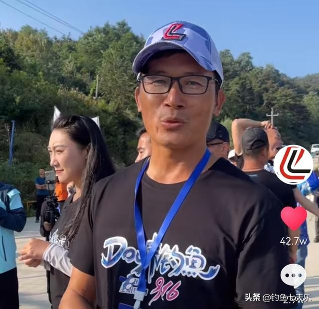 邓刚跟刘志强钓鱼的关系,钓鱼大师对刘志强邓刚评价