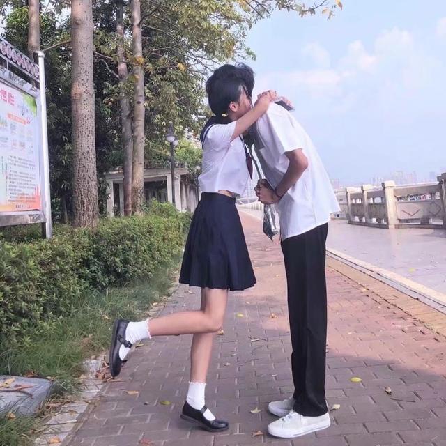 爱一个人的态度和细节,爱一个人最好的方式就是不耽误他